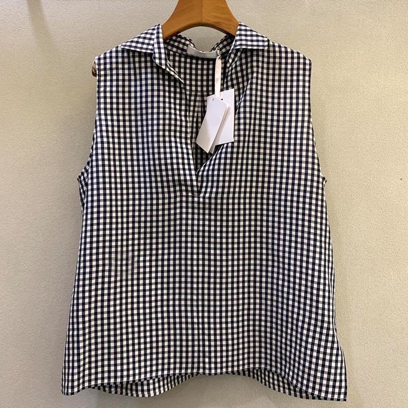 22 Vintage Plaid V Neck Sleeveless Navy Shirt Women Elegant Blue White Plaids Pleated Shirts Casual Lapel Loose Pullover Shirts