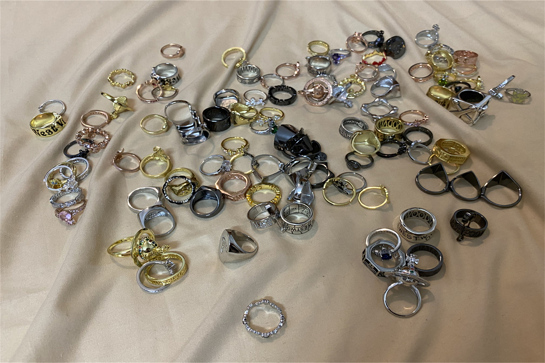 Classic Punk Little Saturn Matching Ring， 925 Sterling Silver Couple Romantic Ring， Women's  Banquet Gift， Must-Have