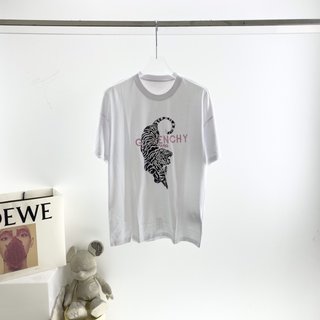 Givenchy 2022 Embroidered Three-Dimensional Embroidery Logo T-Shirt – GVS17